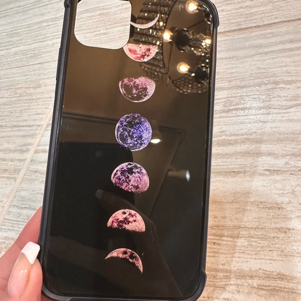 ADD TO A BUNDLE AND GET IT FOR FREE
iPhone 11 cover - Picture 5 of 8